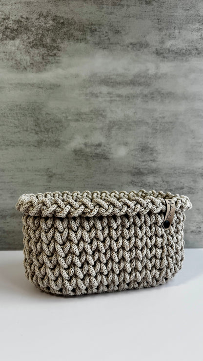 Oval basket